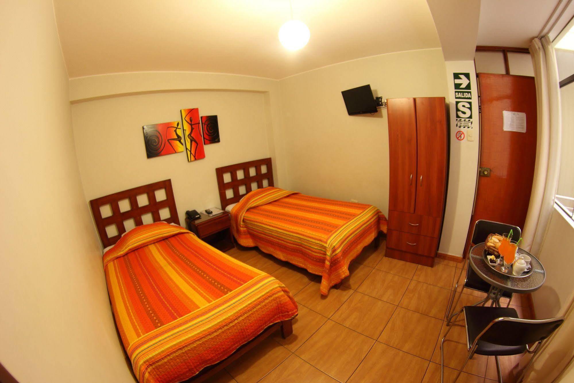 Takora Inn Tacna Bagian luar foto